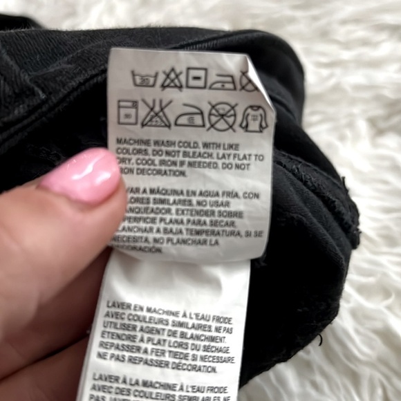 Bebe Skinny Jeans with Embroidered Accents! Sz 25 🛍️💕 - Picture 14 of 14